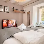 Ideal Fuer Familien, Heimkino Mit Popcorn, Parken, Nah Am See, Modern Und Gross *